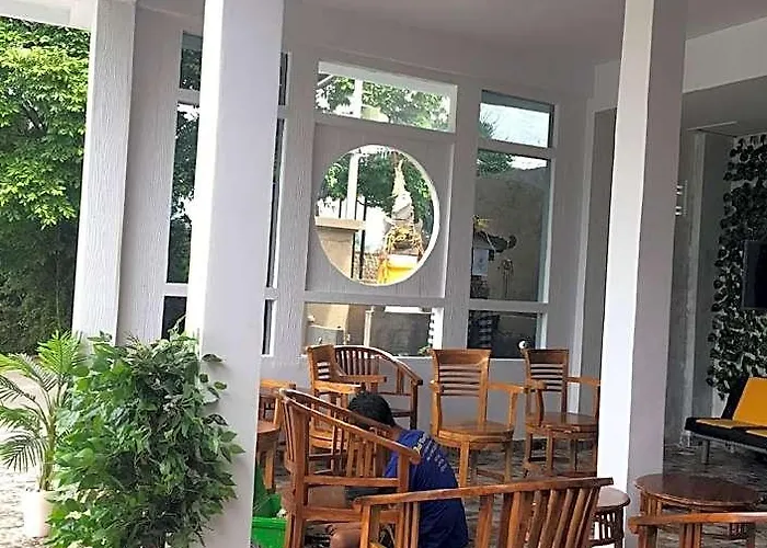Otel Ayudia Camp Bali Candikuning